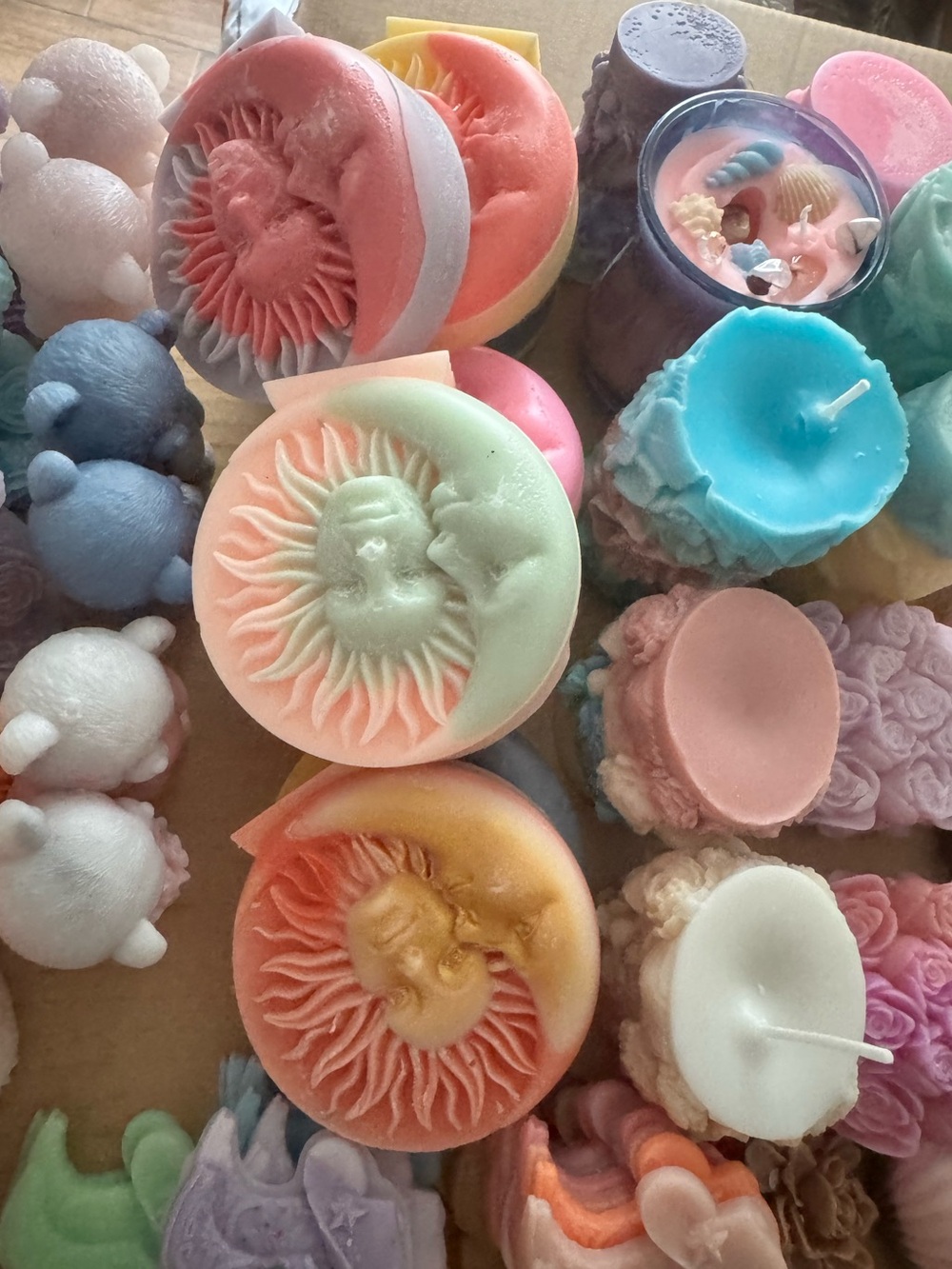 MYSTERY CANDLE BOX! - Picture 4 of 5